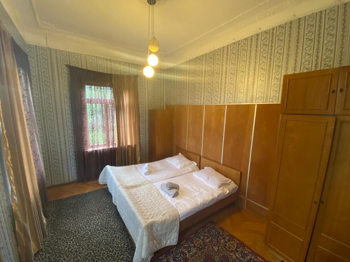 Sukho Cozy House Батуми Экстерьер фото